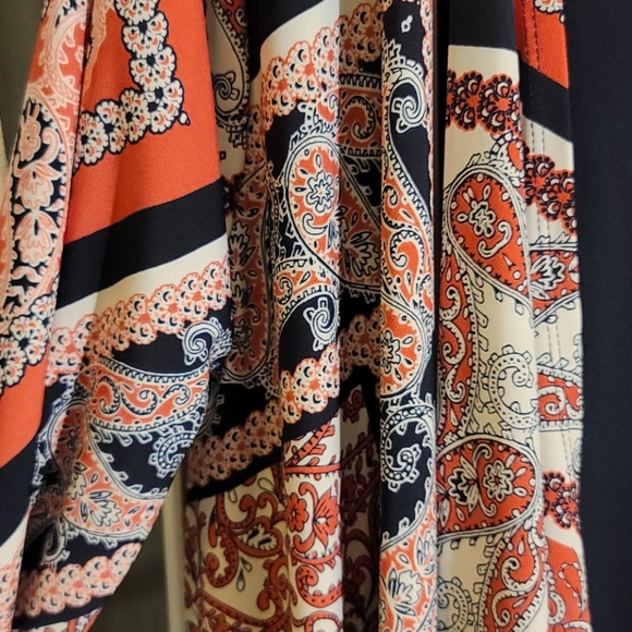 Dress - Picture 3 of 4